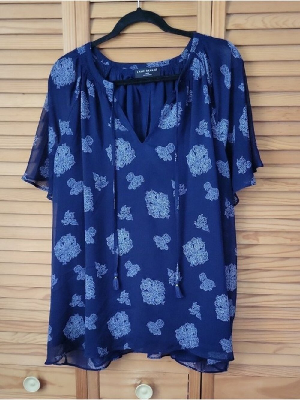 Lane Bryant Navy Blue Floral Lined Chiffon Tassel Tie Blouse Plus Size 26/28